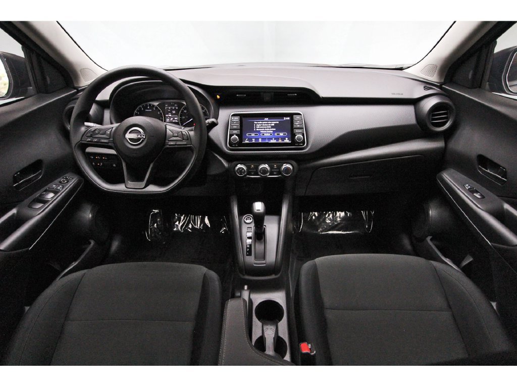 Certified 2025 Nissan Kicks Play S FWD image 7