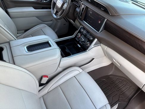 Used 2022 GMC Yukon Denali image 18