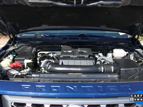 Used 2022 Nissan Frontier SV w/ Technology Package image 11