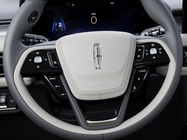 New 2027 Lincoln Aviator AWD image 13
