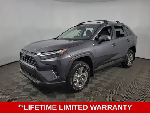 Used 2025 Toyota RAV4 XLE AWD/4WD image 3