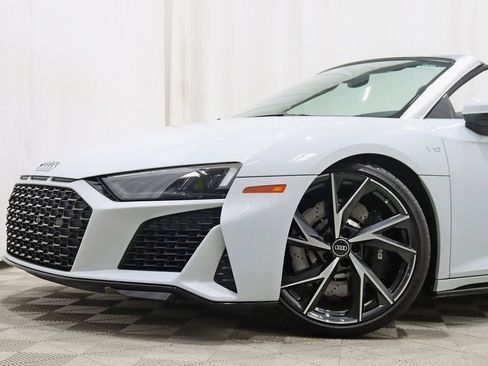 Used 2023 Audi R8 V10 performance RWD image 3