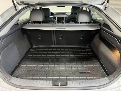 Used 2018 Hyundai Ioniq Limited FWD image 14