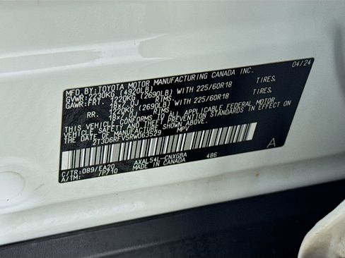 Used 2024 Toyota RAV4 Limited AWD/4WD image 38