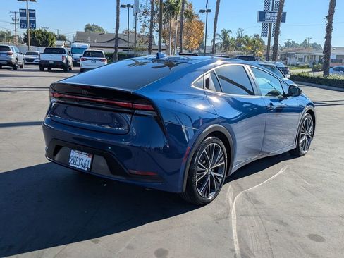 Used 2023 Toyota Prius LE image 18