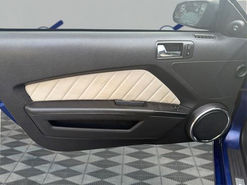 Used 2014 Ford Mustang Premium w/ Equipment Group 202A image 21