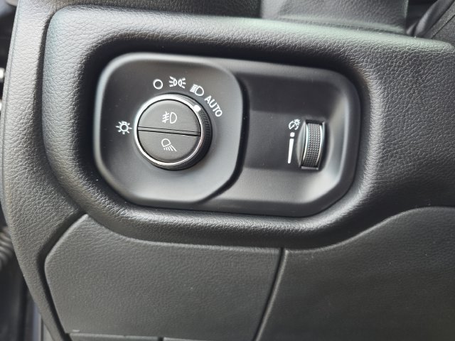Used 2026 RAM 2500 Big Horn AWD/4WD image 29
