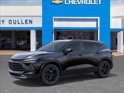 New 2026 Chevrolet Blazer LT image 2