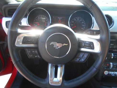 Used 2015 Ford Mustang Premium RWD image 4