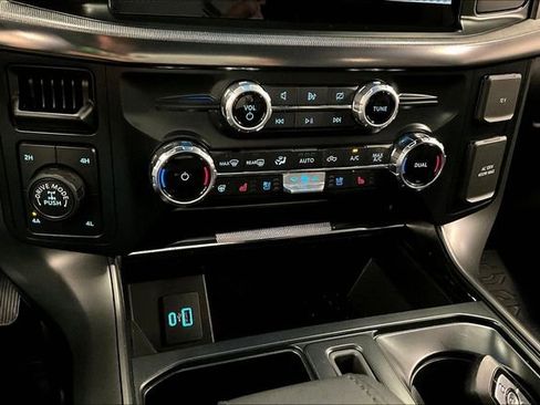 Used 2024 Ford F150 Lariat image 31