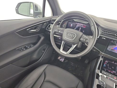 Certified 2025 Audi Q7 3.0T Premium image 34