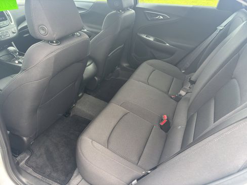 Used 2024 Chevrolet Malibu LS w/ Driver Confidence Package image 6