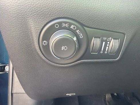 Used 2026 Jeep Compass Limited AWD/4WD image 11