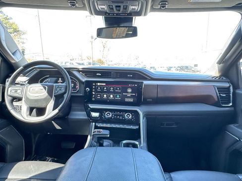 Used 2023 GMC Sierra 1500 Denali AWD/4WD image 30