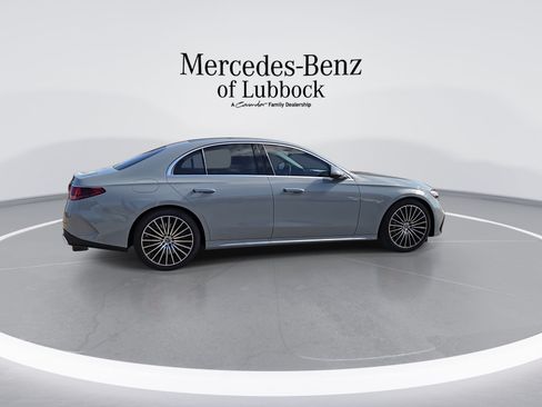 New 2026 Mercedes-Benz E 450 4MATIC Sedan image 9