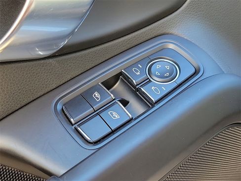 Certified 2018 Porsche 718 Cayman image 22