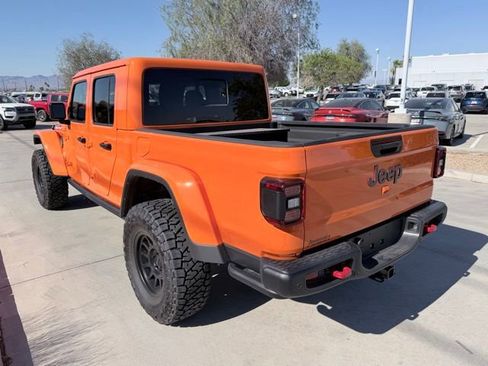 Used 2025 Jeep Gladiator Rubicon AWD/4WD image 6