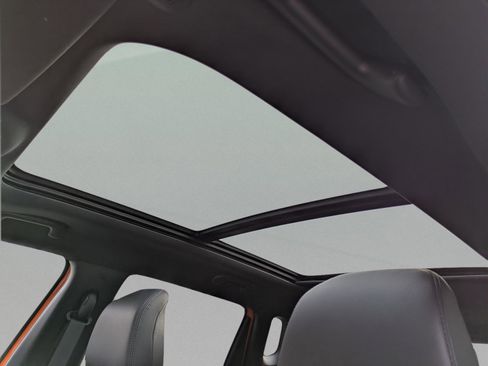 New 2026 Jeep Compass Latitude w/ Sun and Sound Group image 26