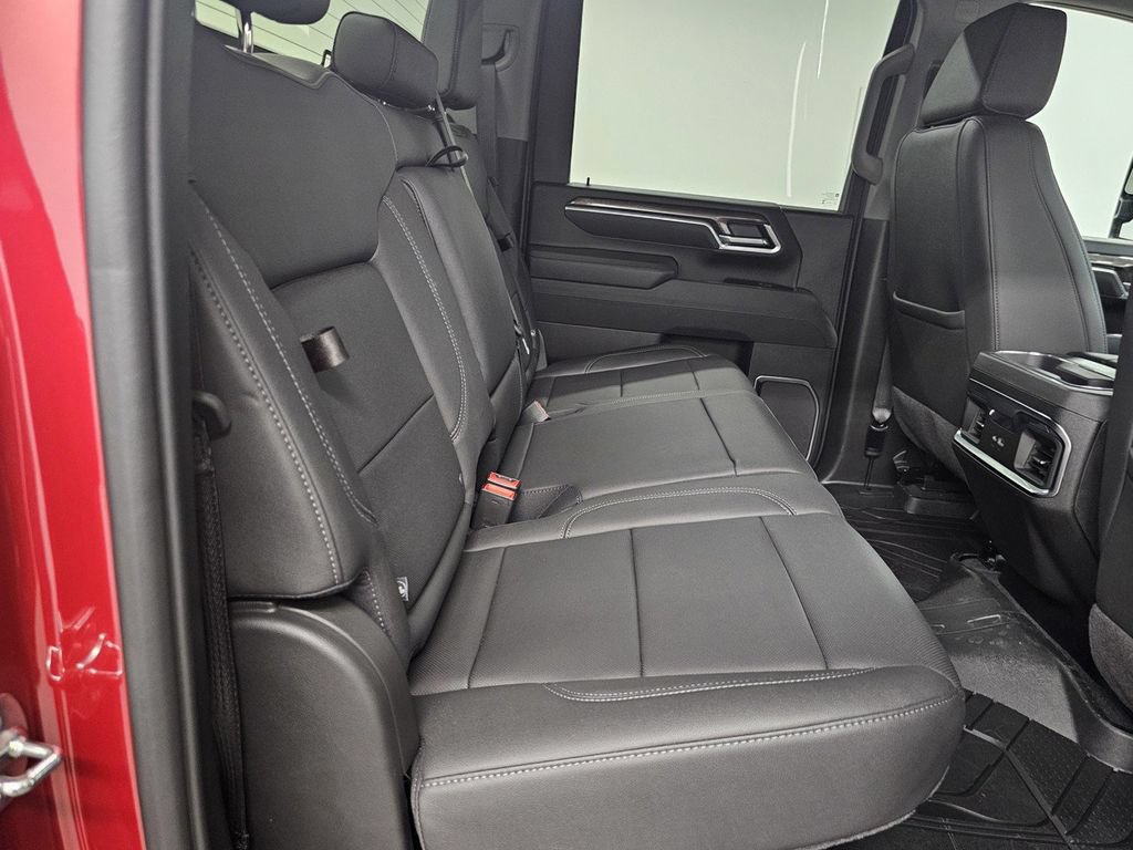 Used 2026 Chevrolet Silverado 2500 LTZ w/ LTZ Convenience Package AWD/4WD image 25