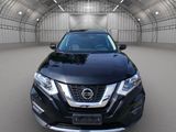Used 2020 Nissan Rogue SV image 2