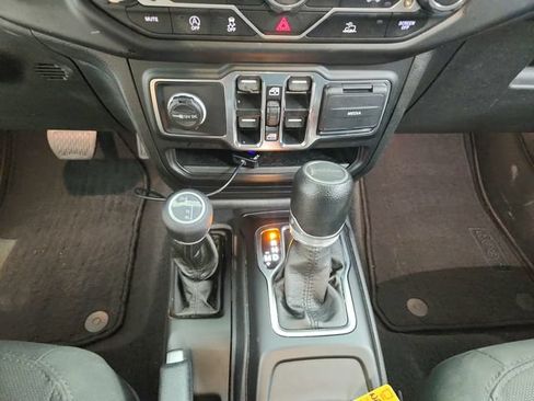 Used 2023 Jeep Gladiator Sport AWD/4WD image 23