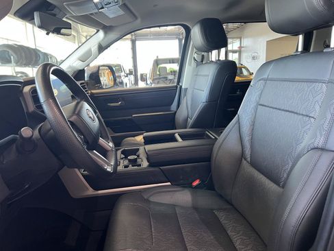 Used 2024 Toyota Tundra Limited AWD/4WD image 16