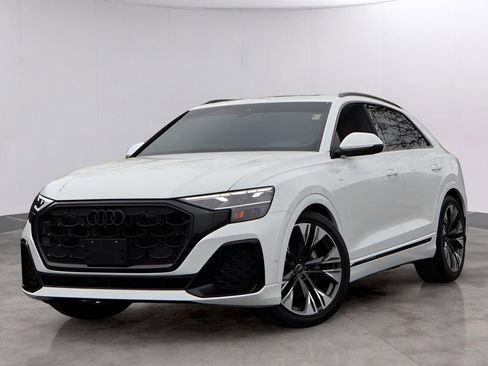 Used 2025 Audi Q8 Premium Plus image 1
