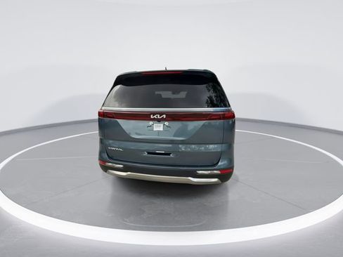 Used 2024 Kia Carnival SX FWD image 7