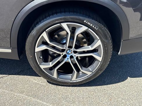 Certified 2022 BMW X5 sDrive40i w/ Parking Assistance Package RWD image 14