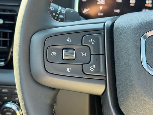 New 2026 GMC Sierra 1500 AT4 w/ Technology Package AWD/4WD image 16