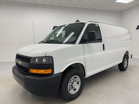 New 2025 Chevrolet Express 2500 Work Van w/ Driver Convenience Package image 1