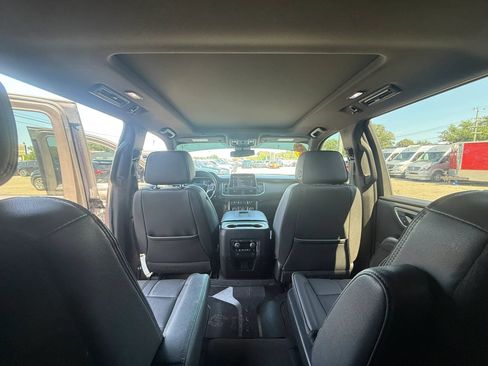 Used 2023 Chevrolet Tahoe RST w/ Luxury Package AWD/4WD image 30