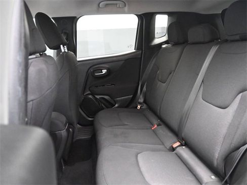 Used 2020 Jeep Renegade Sport image 12