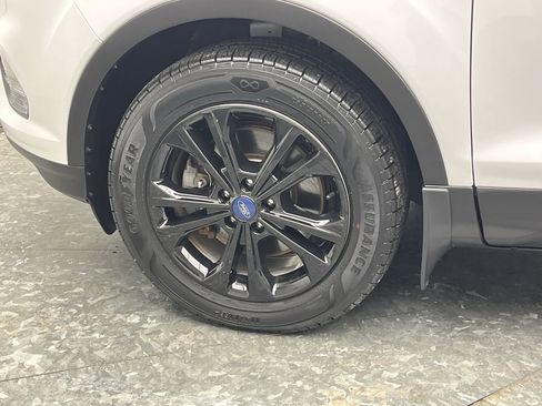 Used 2019 Ford Escape SEL image 32