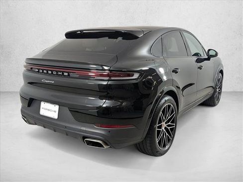 Certified 2025 Porsche Cayenne Coupe AWD/4WD image 9