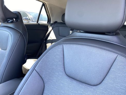 New 2026 Kia Niro Wave FWD image 13