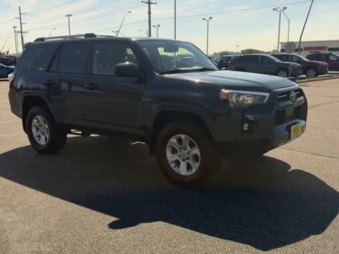 Used 2024 Toyota 4Runner SR5 AWD/4WD image 2