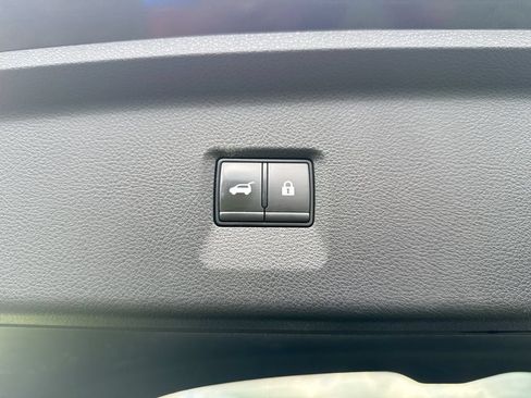 Used 2023 INFINITI QX60 Sensory AWD/4WD image 10