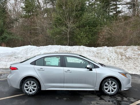 New 2026 Toyota Corolla LE image 6