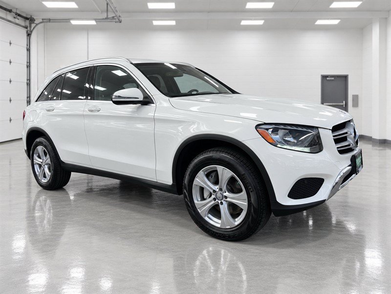 Used 2017 Mercedes-Benz GLC 300 4MATIC image 9