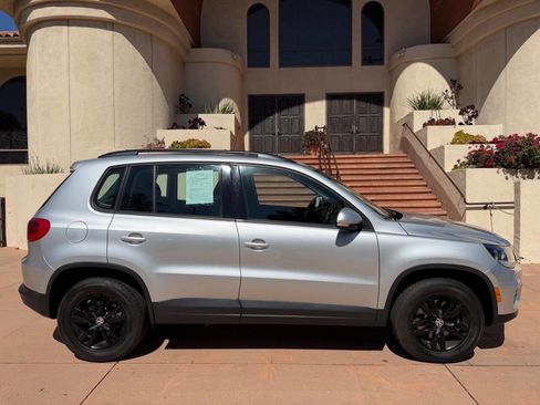 Used 2015 Volkswagen Tiguan S FWD image 7