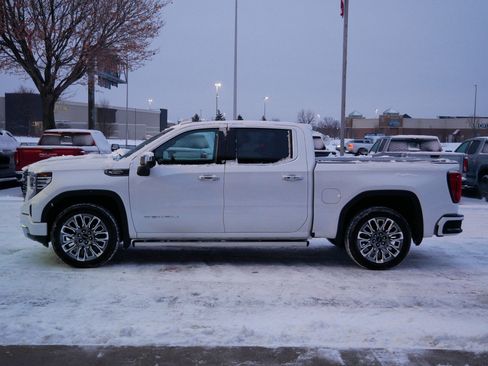 Certified 2023 GMC Sierra 1500 Denali Ultimate image 3