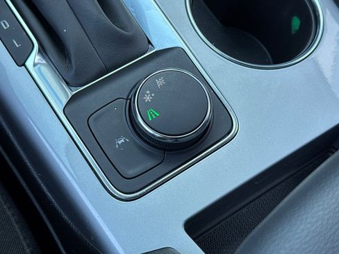 Used 2023 Chevrolet Blazer LT image 32