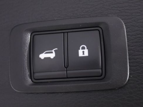Used 2024 Mitsubishi Outlander SE Black Edition FWD image 15
