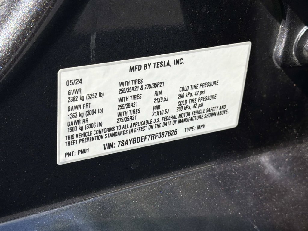 Used 2024 Tesla Model Y Performance AWD/4WD image 28