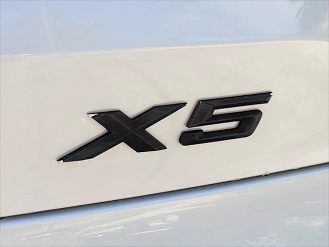 Used 2019 BMW X5 xDrive40i w/ M Sport Package AWD/4WD image 9