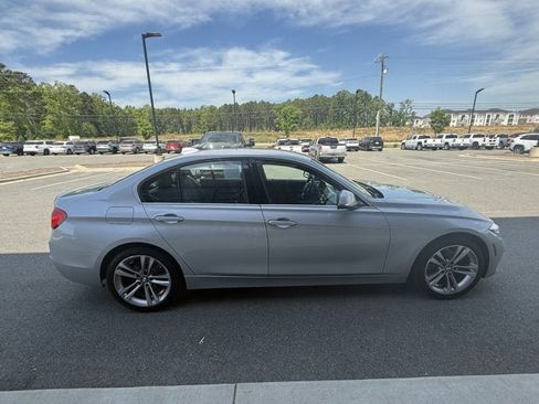 Used 2017 BMW 330i Sedan image 7