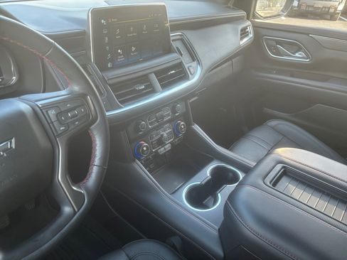 Used 2022 Chevrolet Tahoe RST w/ Luxury Package AWD/4WD image 28