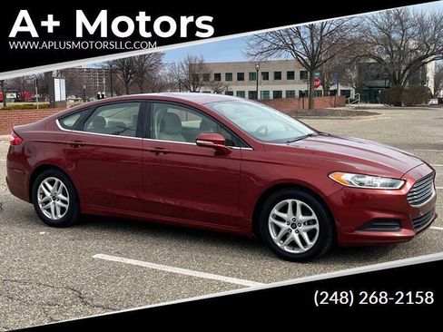Used 2014 Ford Fusion SE FWD image 1