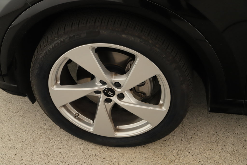 Certified 2025 Audi Q5 Prestige AWD/4WD image 33